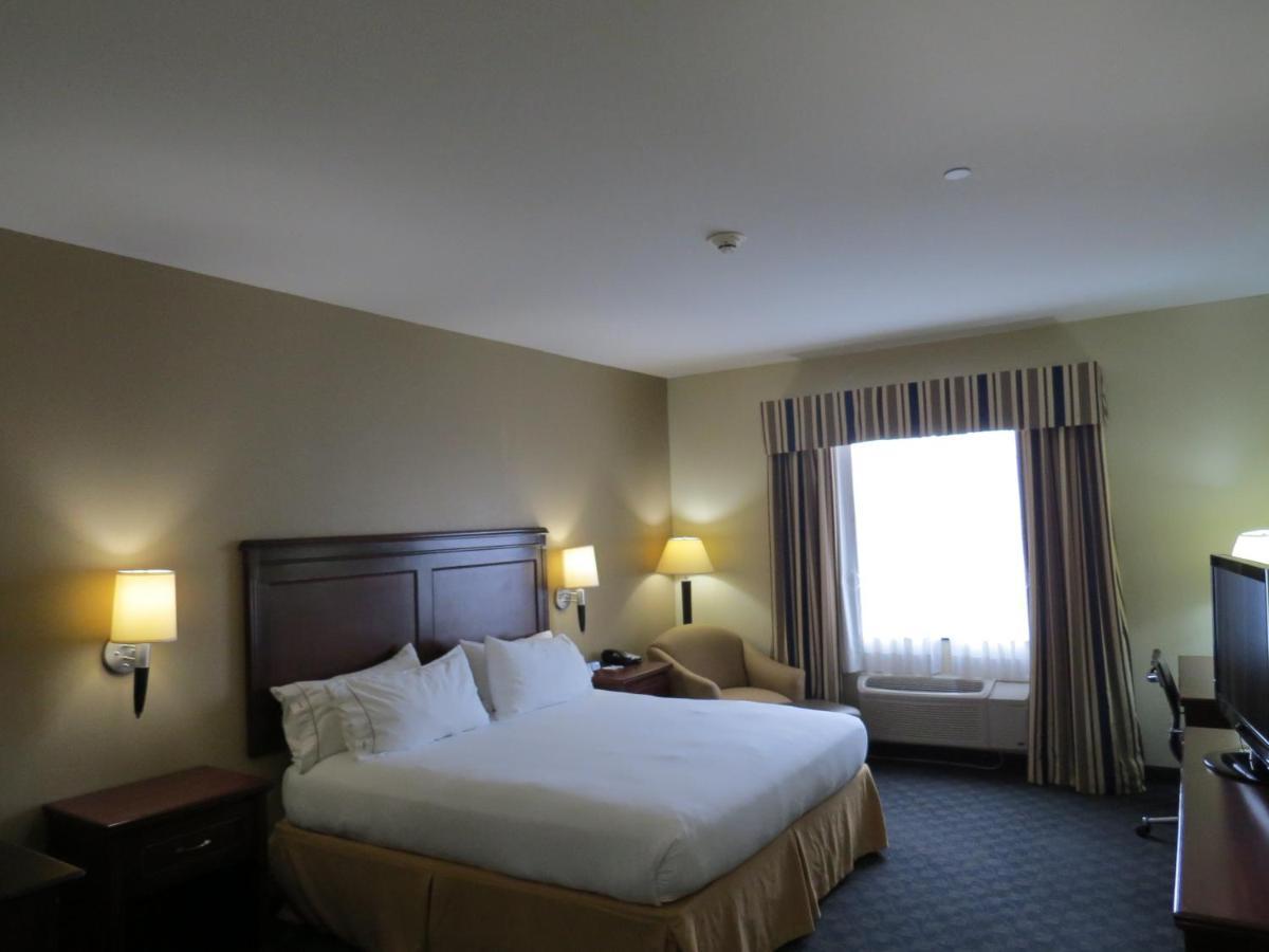 Holiday Inn Express Hotel & Suites Pampa By Ihg Екстер'єр фото