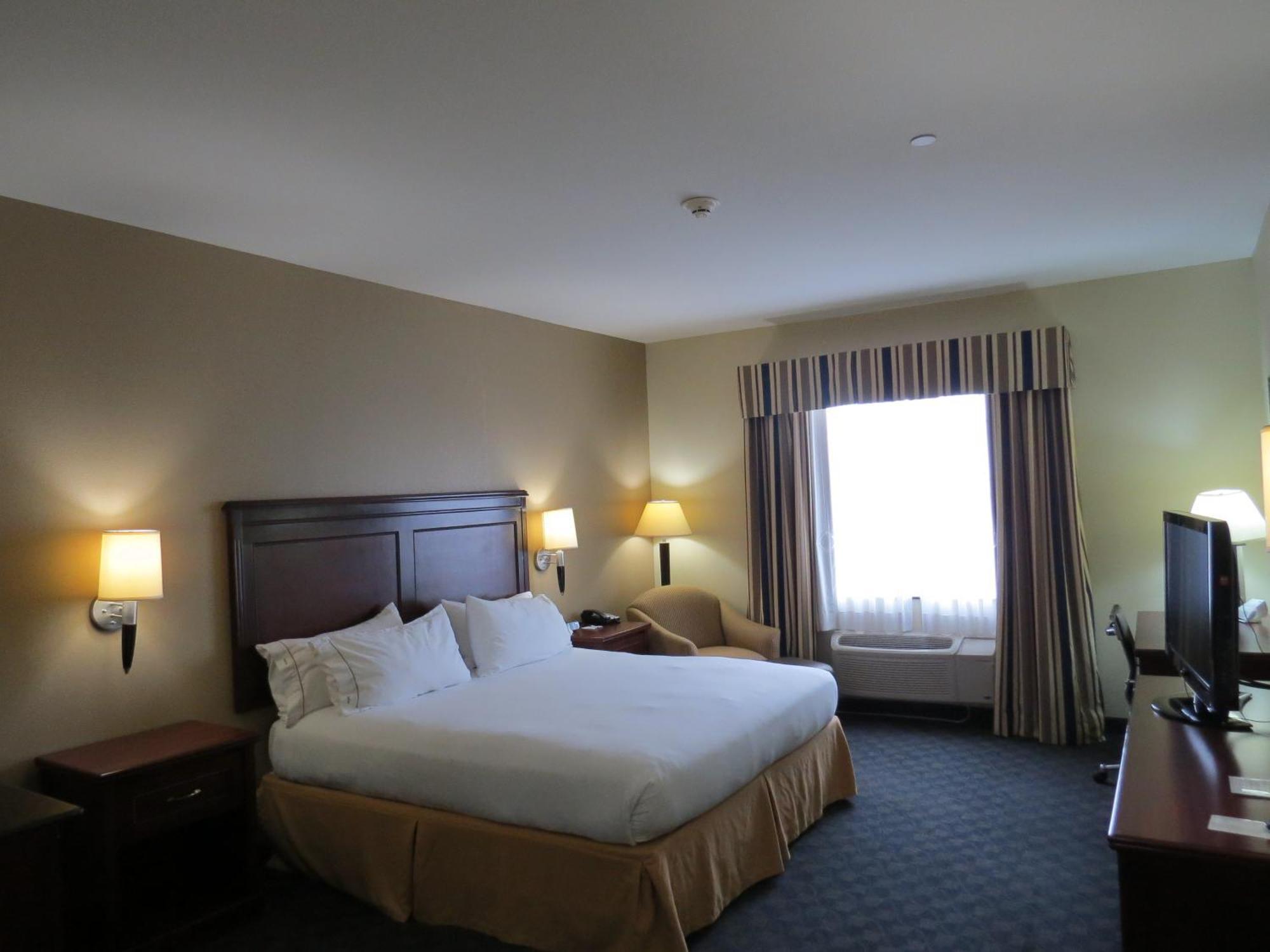 Holiday Inn Express Hotel & Suites Pampa By Ihg Екстер'єр фото