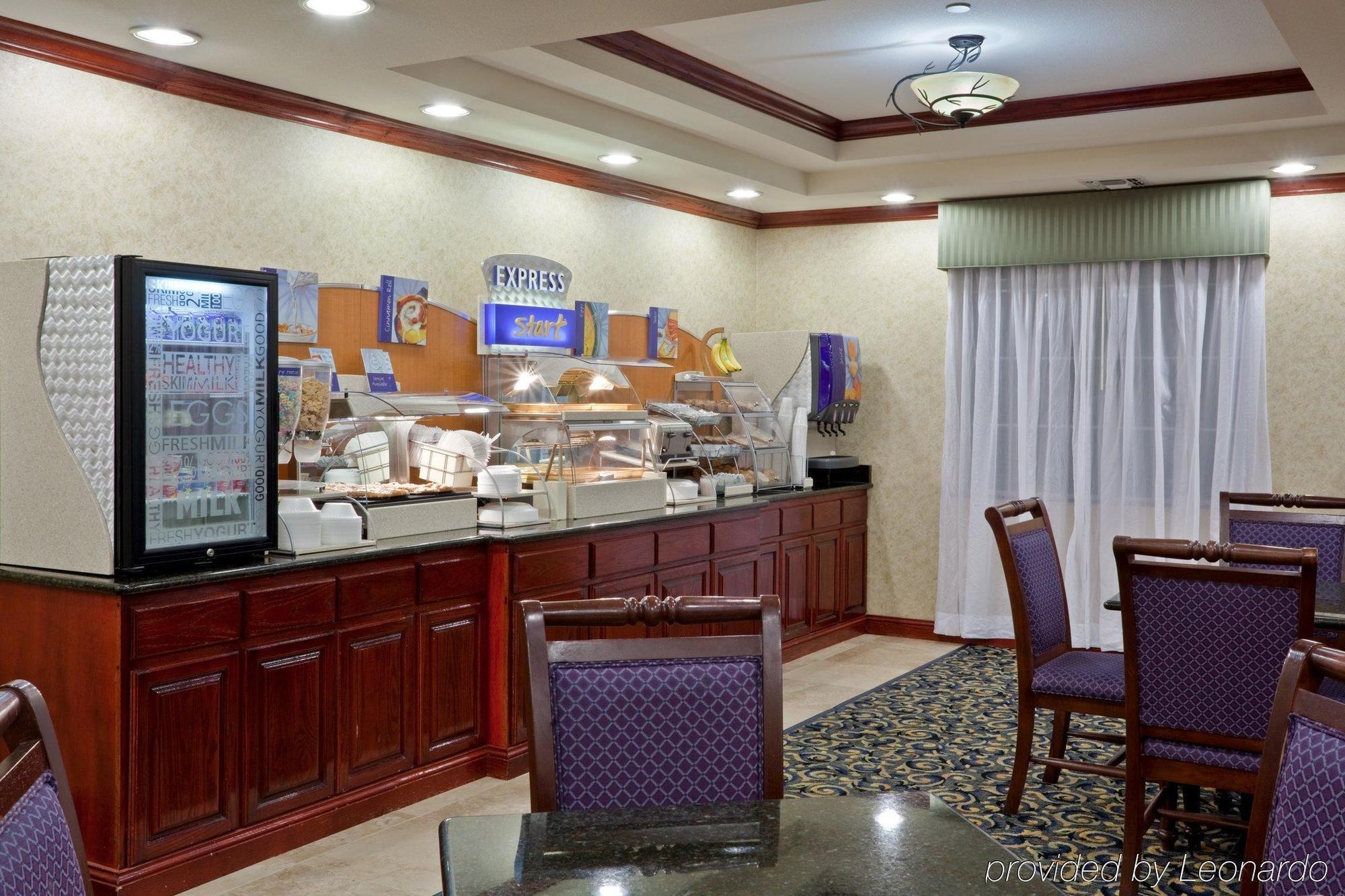 Holiday Inn Express Hotel & Suites Pampa By Ihg Ресторан фото