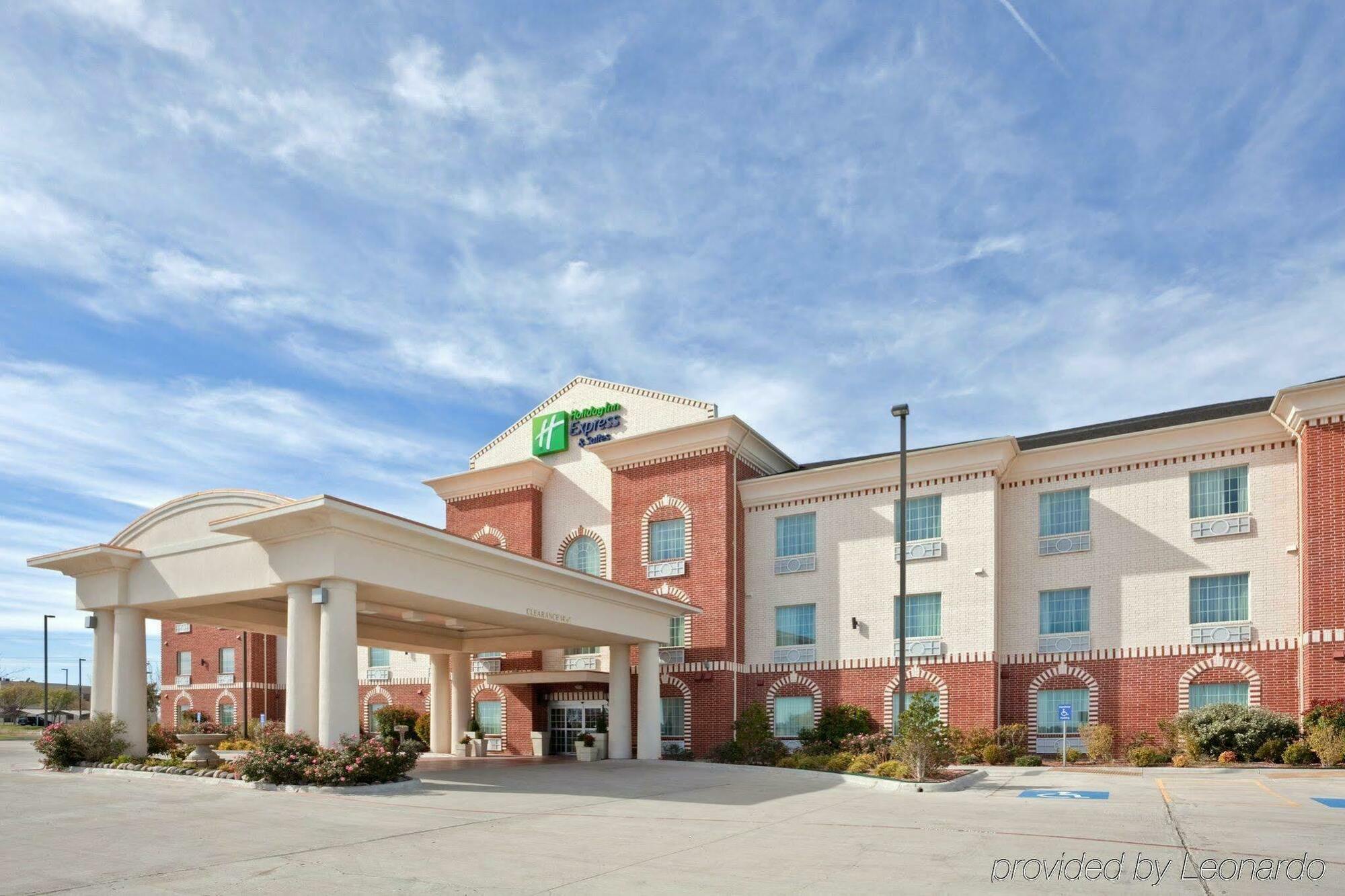 Holiday Inn Express Hotel & Suites Pampa By Ihg Екстер'єр фото