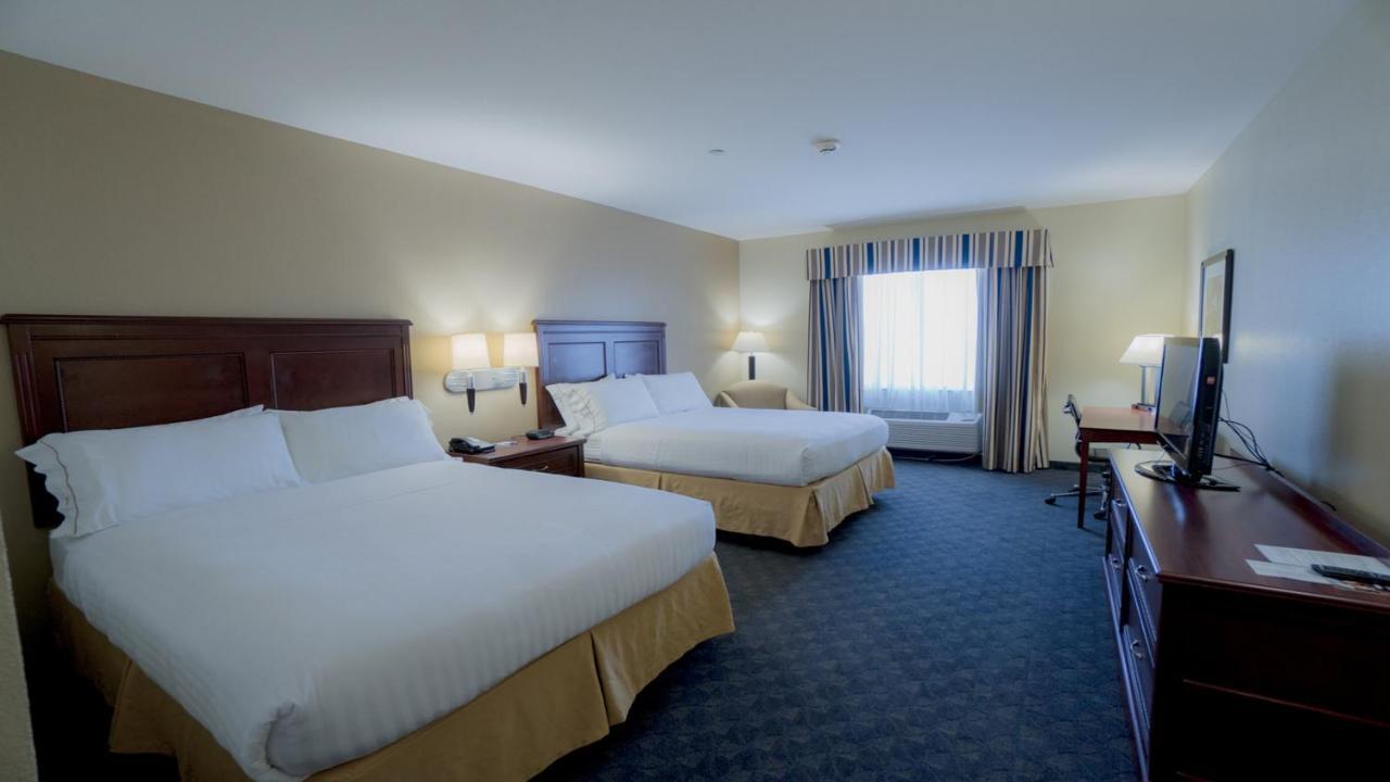 Holiday Inn Express Hotel & Suites Pampa By Ihg Екстер'єр фото